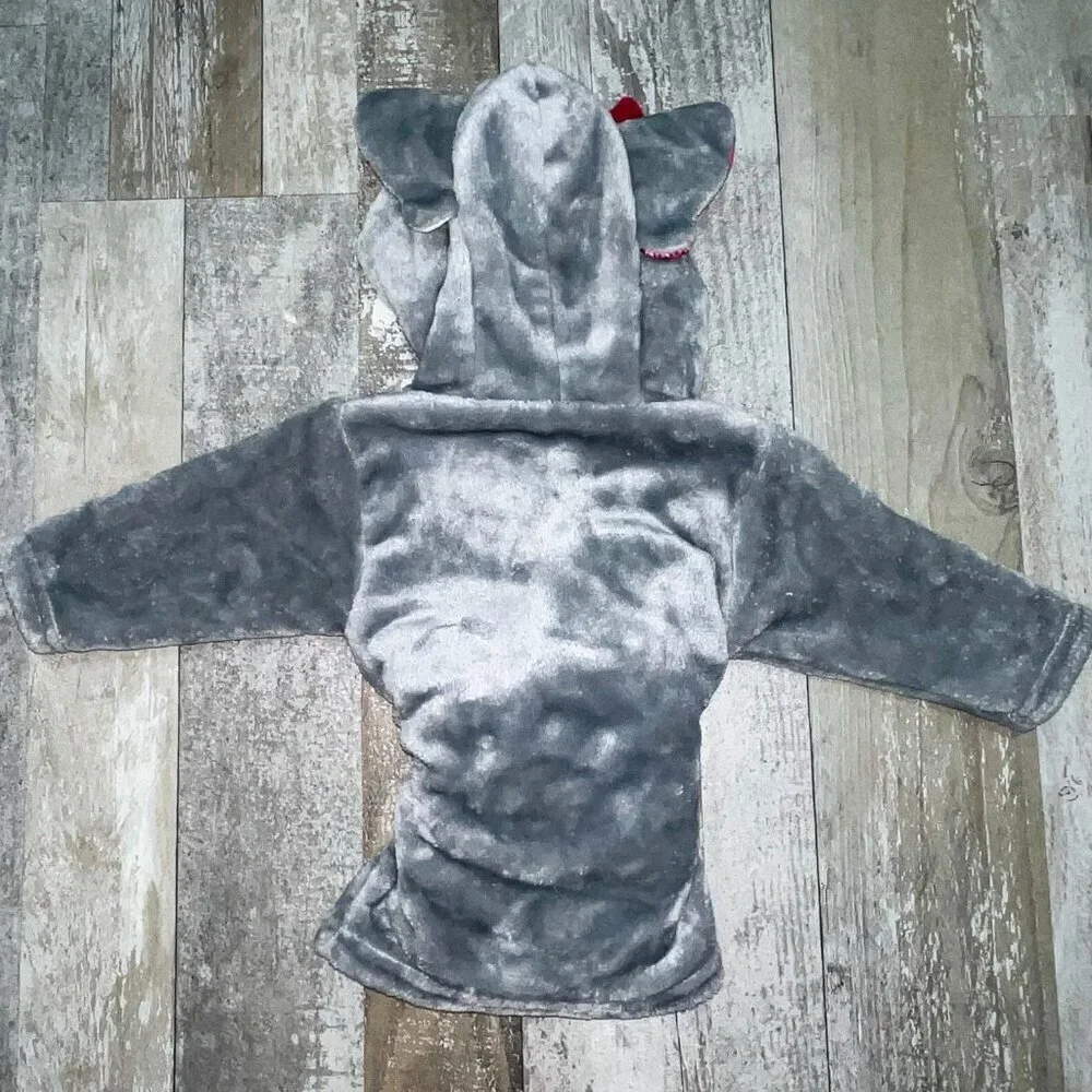 NEVER USED Hundson Baby Girl's Grey Elephant Fuzzy Robe Size 0-9 Months
